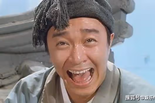 他一手捧紅周星馳，如今沒錢治病，星爺身家上億卻為何不幫他？