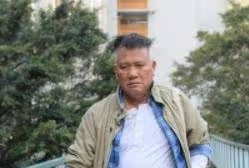 他一手捧紅周星馳,如今沒錢治病,星爺身家上億卻為何不幫他?