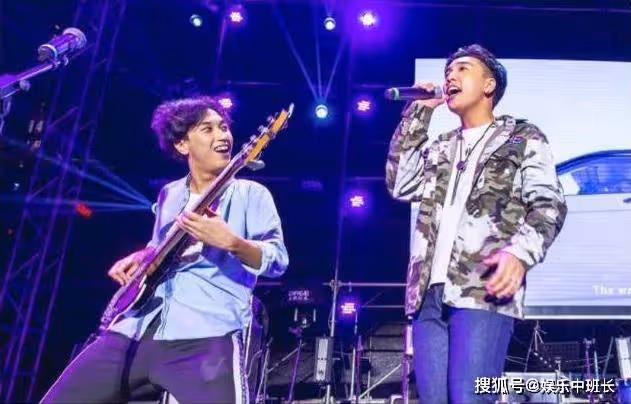 當年汪峰親手把他淘汰,如今他卻滿世界開演唱會,網友:好尷尬