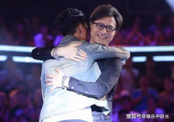 當年汪峰親手把他淘汰,如今他卻滿世界開演唱會,網友:好尷尬