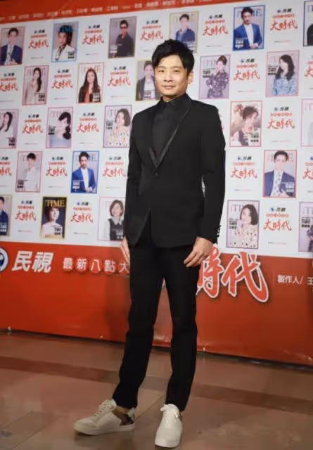 苦盡甘來！蔡佳麟出道前「當吊車工人」曝心酸過往，今苦盡甘來「成名不忘交往26年妻」薪水全上繳：上輩子欠她的。