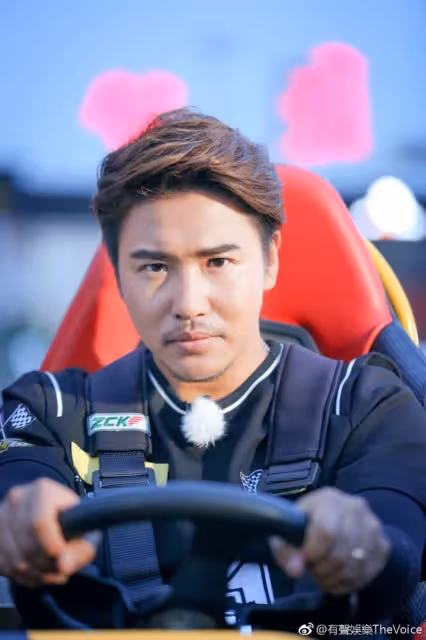 從小扛父債！43歲男星「高中徒步40分鐘上學」馬不停蹄賺錢　「花13年終還清」淚喊：想退休了