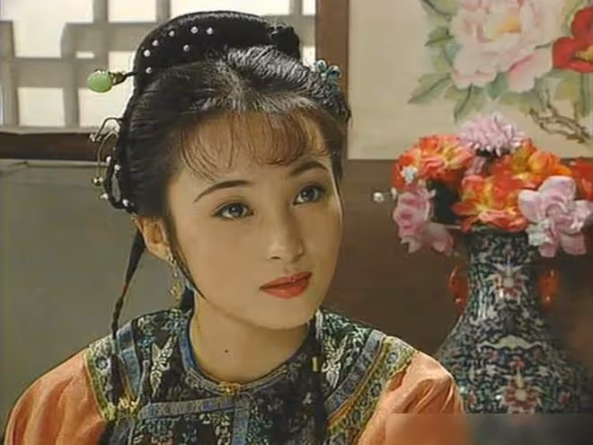 4對同齡絕美女星大PK，整容老去和自然老去，你更喜歡哪一位？