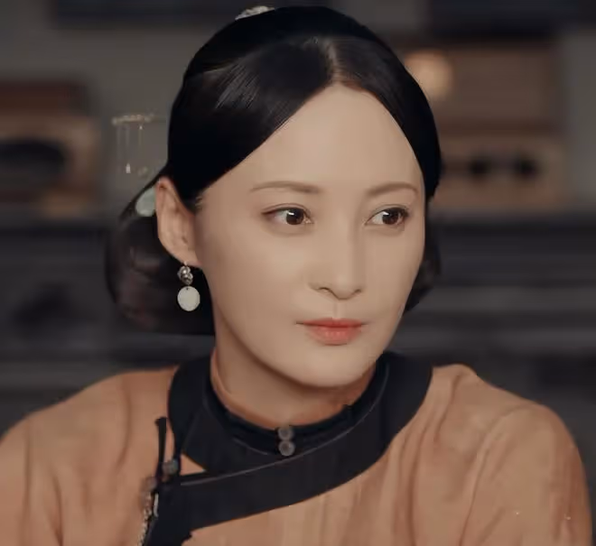 4對同齡絕美女星大PK，整容老去和自然老去，你更喜歡哪一位？