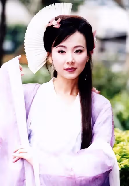4對同齡絕美女星大PK，整容老去和自然老去，你更喜歡哪一位？