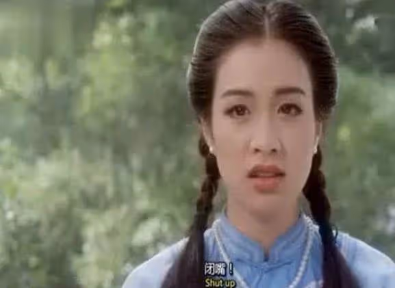 有種「星二代」叫做鐘麗緹女兒！考拉近照曝光顏值大變，「睫毛濃密+白皙皮膚」五官不輸當年鐘麗緹，網友：小小年紀就有美人基因