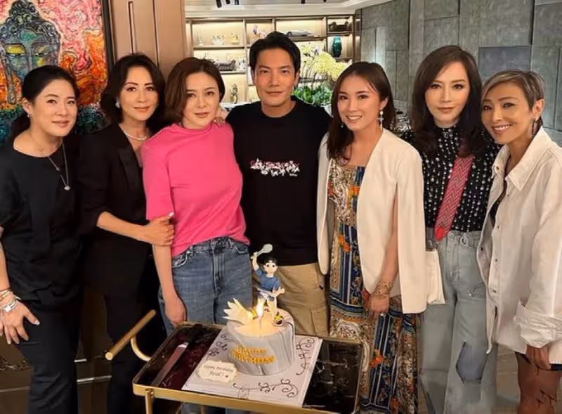 劉嘉玲悼念英女王惹爭議!不懼輿論外出覓食,素顏出鏡面容姣好,戴滿首飾吃整隻烤雞貴氣十足,網友:歲月不敗美人