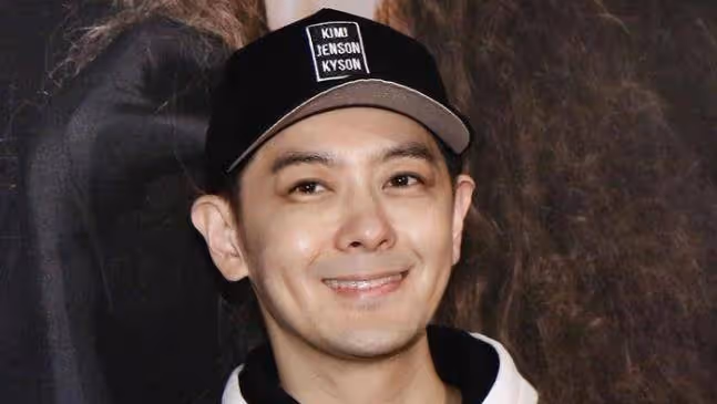 林志穎為13歲的Kimi慶生！右手無力，不能用梳子，父子倆親密而溫馨的擁抱