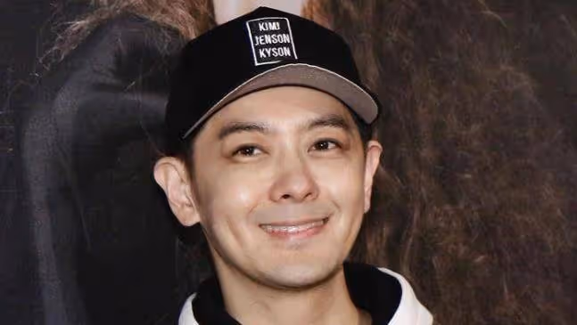 林志穎為13歲的Kimi慶生!右手無力,不能用梳子,父子倆親密而溫馨的擁抱