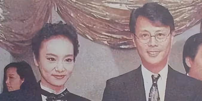5位顏值出眾的女演員,60歲還沒有孩子,劉曉慶為了事業放棄了孩子