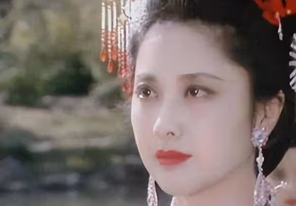 5位顏值出眾的女演員,60歲還沒有孩子,劉曉慶為了事業放棄了孩子