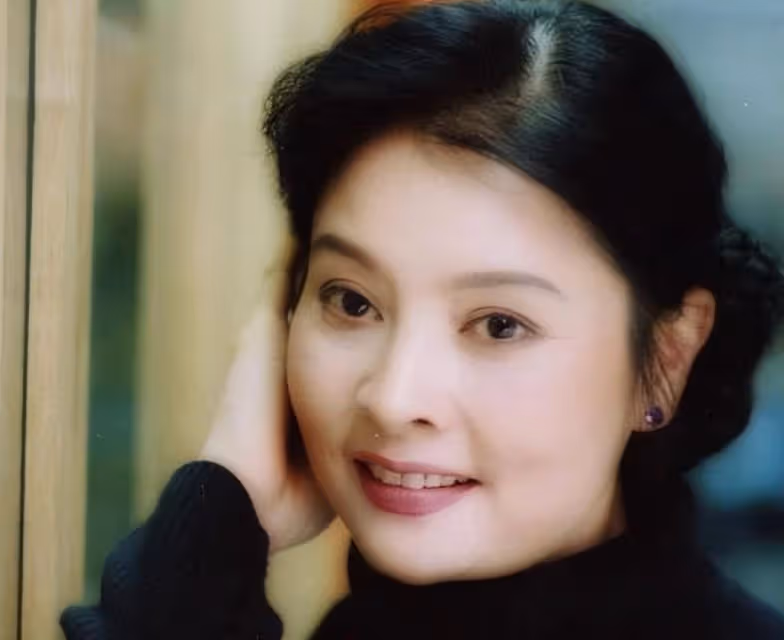 馮遠征:嫁給梁丹妮,結婚29年,29年沒有孩子,他後悔了,也鬆了口氣