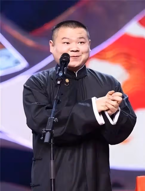 80後草根明星的奮鬥史:父親去世,忍淚登台演出