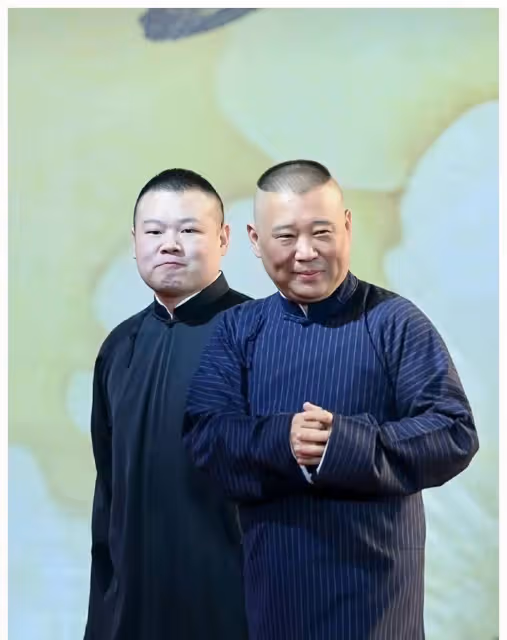 80後草根明星的奮鬥史:父親去世,忍淚登台演出