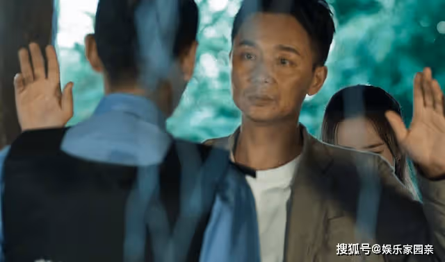 《冰雨火》結局當真圓滿?收網時出現3個漏洞,一個比一個荒唐