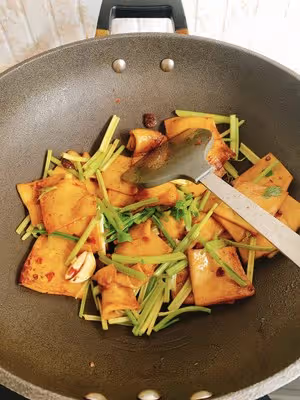 🌈🌈能下2碗飯的干鍋千頁豆腐🧈🍚，超簡單