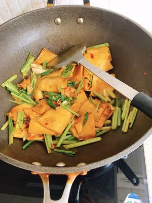 🌈🌈能下2碗飯的干鍋千頁豆腐🧈🍚，超簡單