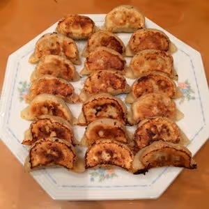 用速凍餃子煎鍋貼
