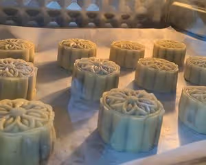 🥮蛋月燒❗️口感像蛋糕的月餅🥮