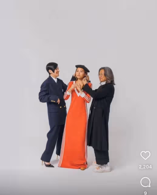 吳君如罕曬全家福!母女倆打鬧不斷似姐妹花,陳可辛貼心幫戴耳環