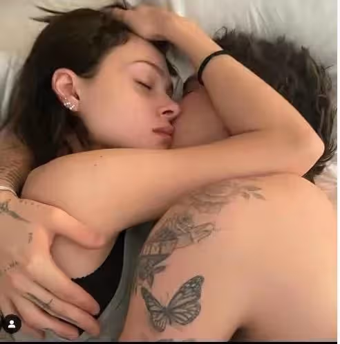貝克漢姆排隊13小時悼念女王！一度激動落淚，兒子卻與嬌妻秀恩愛