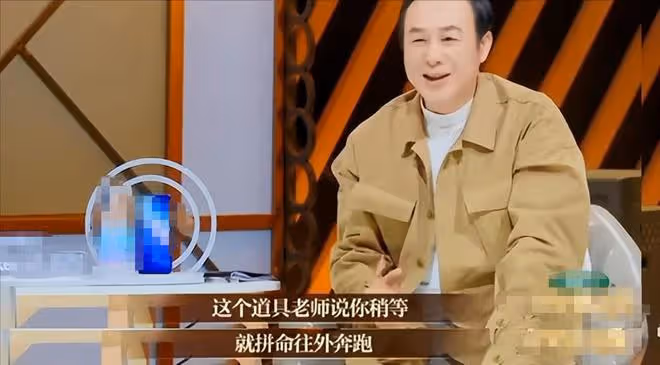 知名演員拍戲血漿澆頭淋暴雨，肥皂洗三天才洗凈，曾陷耍大牌爭議