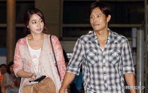 李秉憲被曝是財閥養子 出演韓版機長被罵爛片 與李珉廷婚姻遭質疑