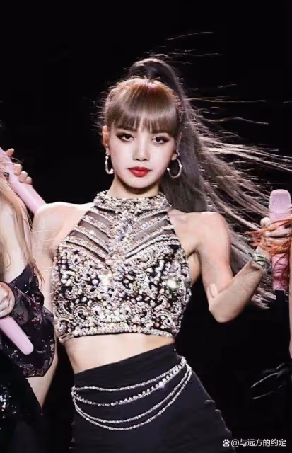 25歲創造K-POP歷史，Lisa——天生為舞台而生的人