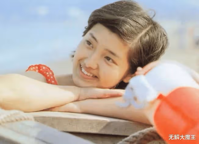 據說日本人，也有山口百惠情節，上戶彩也是個小山口百惠