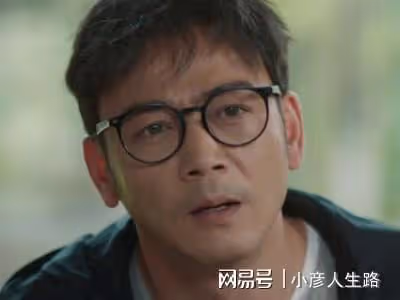 《麓山之歌》楊爍演得好，一點也不油膩，跟焦俊艷搭檔CP感爆棚
