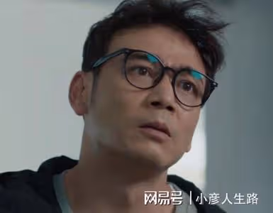 《麓山之歌》楊爍演得好，一點也不油膩，跟焦俊艷搭檔CP感爆棚