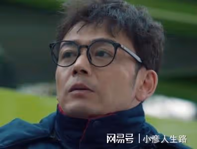 《麓山之歌》楊爍演得好，一點也不油膩，跟焦俊艷搭檔CP感爆棚