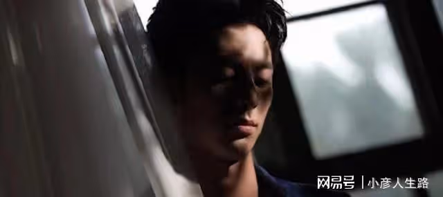 愛了愛了,鹿晗王鶴棣雜誌封面好帥,真是粉絲們期待已久的福利