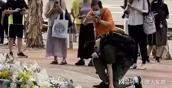 李國麟曬港人悼念伊莉莎白圖,配文丟人兩字,疑似含沙射影羅家英