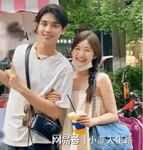 趙露思否認戀情,和肖戰拿下文娛榜熱搜第一,卻被網友翻舊帳