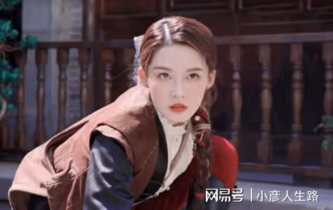 李沁《請君》開播第一天,男主任嘉倫被刷差評,觀眾理由出奇一致
