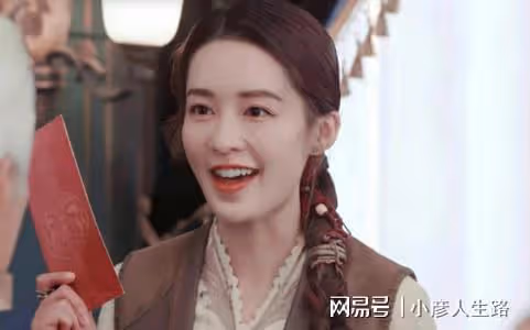 李沁《請君》開播第一天,男主任嘉倫被刷差評,觀眾理由出奇一致