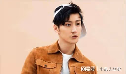 無兒無女的喬任梁去世6年,父母的選擇令人淚目