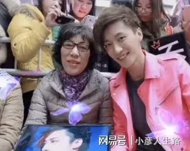 無兒無女的喬任梁去世6年,父母的選擇令人淚目