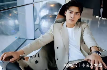 嫖娼事件持續發酵,李易峰全平台帳號被封,十年繁華、恥辱落幕
