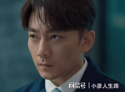 《麓山之歌》太好看了,雖然感情線有點狗血,但編劇的處理很高明