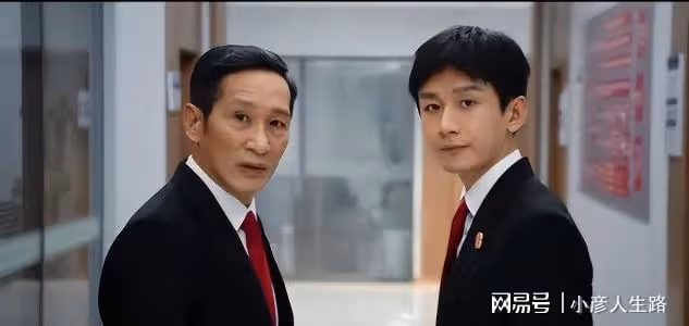 靳東新劇《底線》將播,法治題材,老戲骨張志堅王勁松翟萬臣加盟