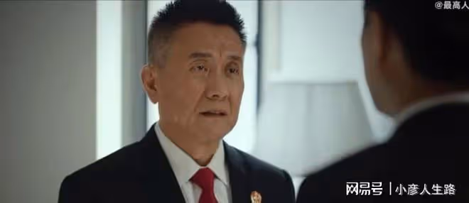 靳東新劇《底線》將播,法治題材,老戲骨張志堅王勁松翟萬臣加盟