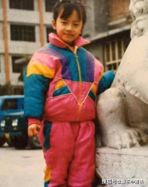 這部劇拖了3年才播出,如今劇中女配早已成名,而女主卻進了監獄