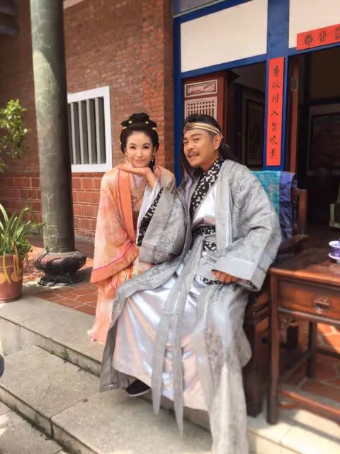 陳小菁演20多年《戲說》終於等到《炮仔聲》淚謝老公支持「當媽媽繼續做演員」北中兩邊跑不喊累