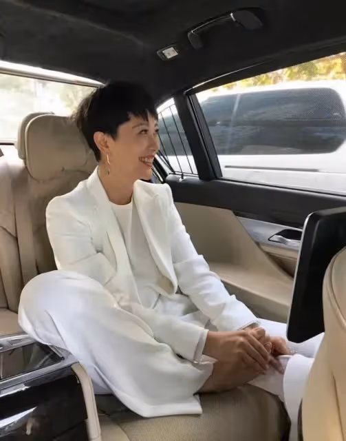 悶聲發大財的海清:住豪宅開豪車 名表一大把