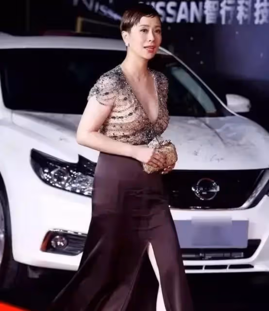 悶聲發大財的海清:住豪宅開豪車 名表一大把