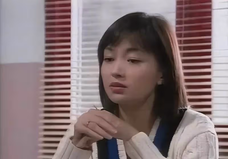 「最美郭襄」李綺紅曝近況,臉上布滿雀斑、紅疹,狀態引擔憂,本人無奈嘆息:到了更年期