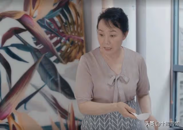 婆婆在兒子家養老三年，轉頭想去女兒家，兒媳拿出帳單：把帳結了