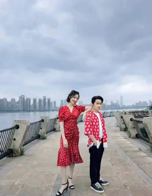 已立好遺囑！王祖藍稱「資產全部留給妻子」　曾因身高差「婚姻不被看好」現在給足她安全感